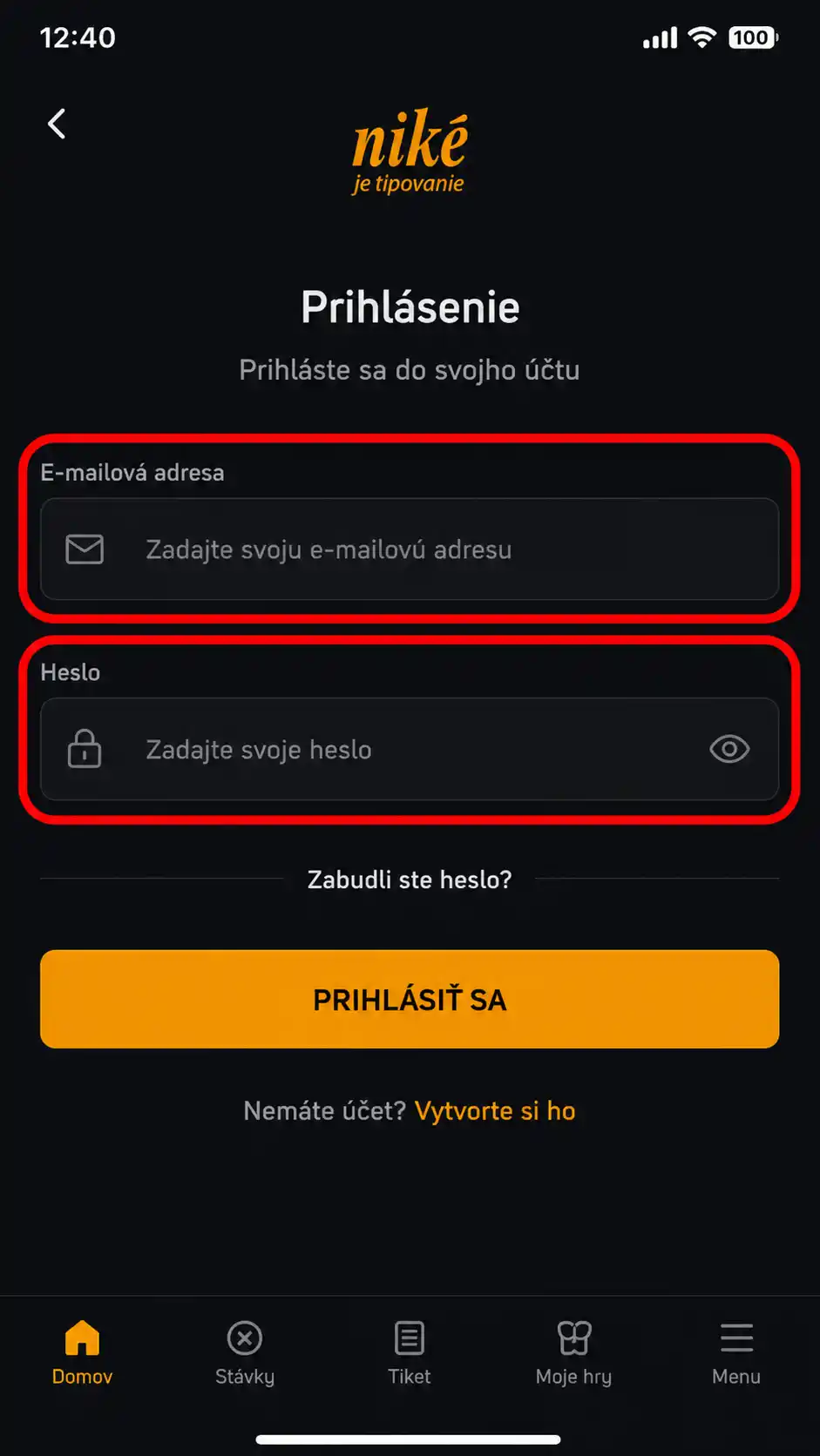 Zadajte svoju e-mailovú adresu (alebo meno) a heslo.